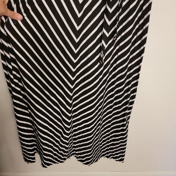 Motherhood Maternity Maxi Dress  - Picture 3 of 5